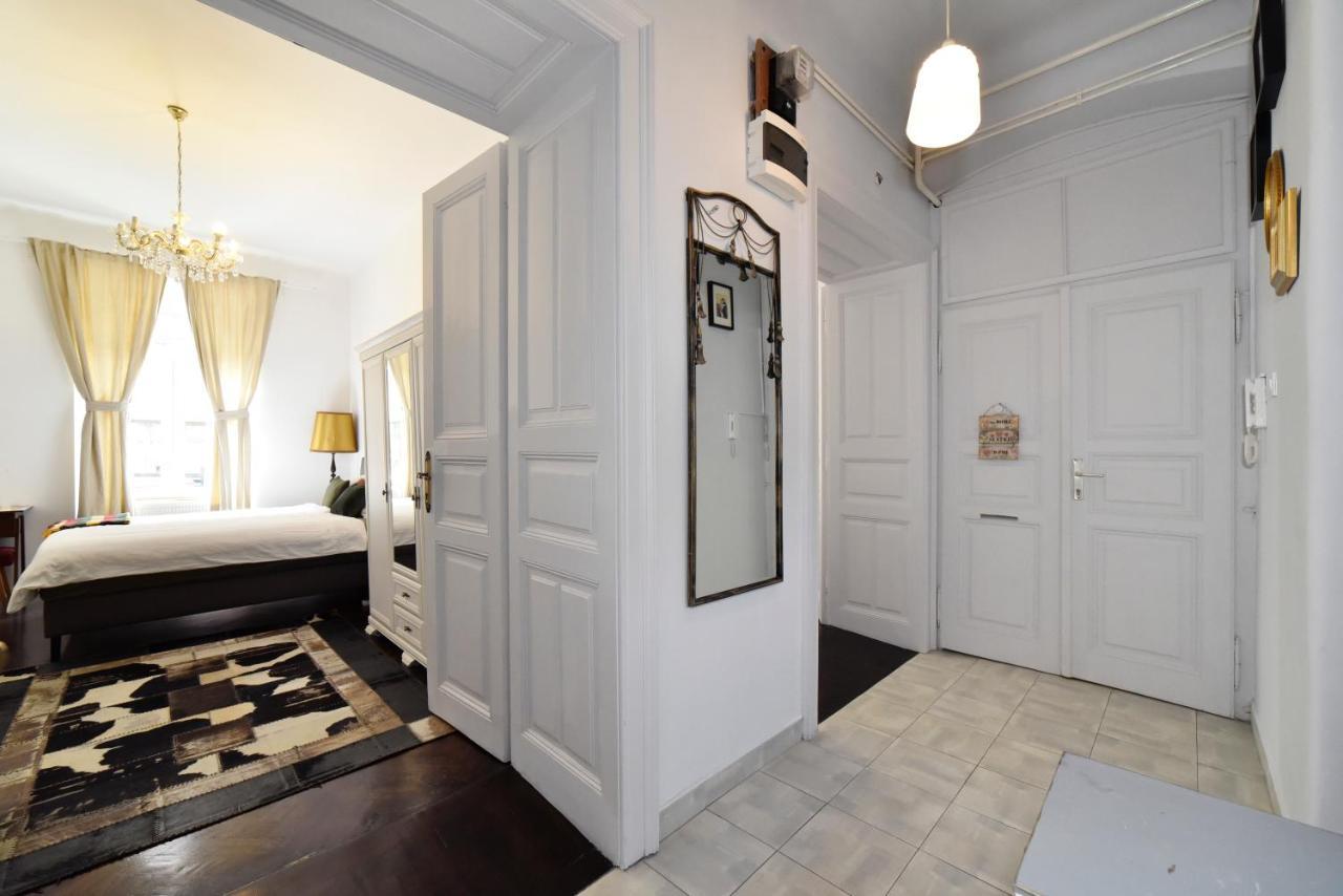 1Br In Central Zagreb & Main Station, Free Parking Apartment Luaran gambar